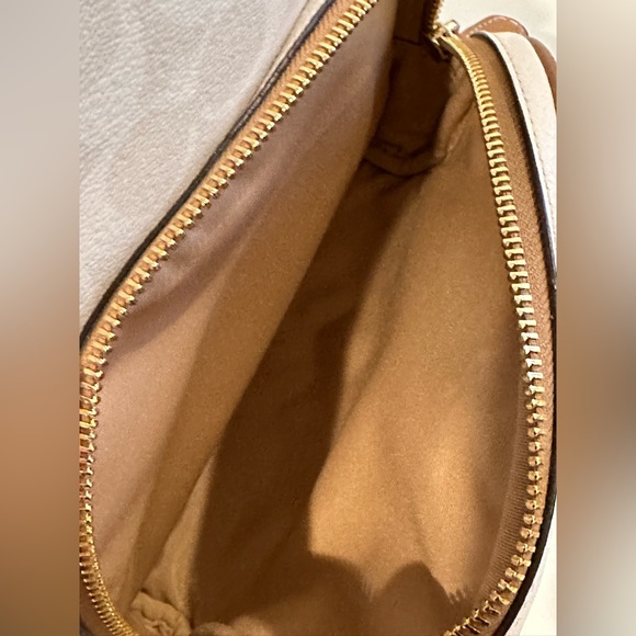 Authentic Coach Court Backpack In Signature Canvas - Picture 7 of 15